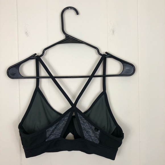 Under Armour Second-Skin Unstoppable Sports Bra - Picture 6 of 7